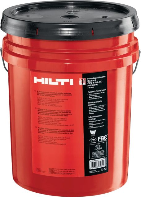 Cubeta roja de Hilti con tapa negra y etiqueta informativa en el lado.